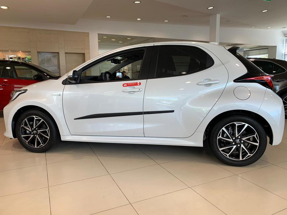 Riderauto Lišty dverí - Toyota YARIS 5DV. 2020- - Image 2