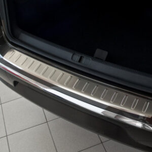 Lista na naraznik Avisa Volkswagen PASSAT CC 2012-2017