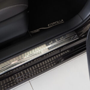 Alufrost Prahové lišty NEREZ - Toyota COROLLA XII SEDAN 4D / KOMBI 2019-