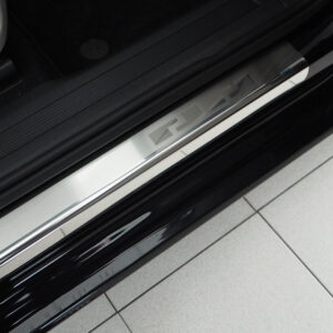 Alufrost Prahové lišty NEREZ - Volkswagen TOURAN III 2015-