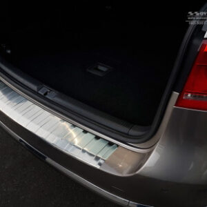 Lista na naraznik Avisa Volkswagen PASSAT B7 KOMBI 2011-2015
